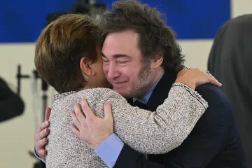 IXqyrqAXd_360x240__1