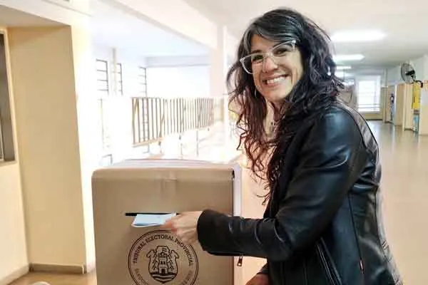 laura-vilches (1)