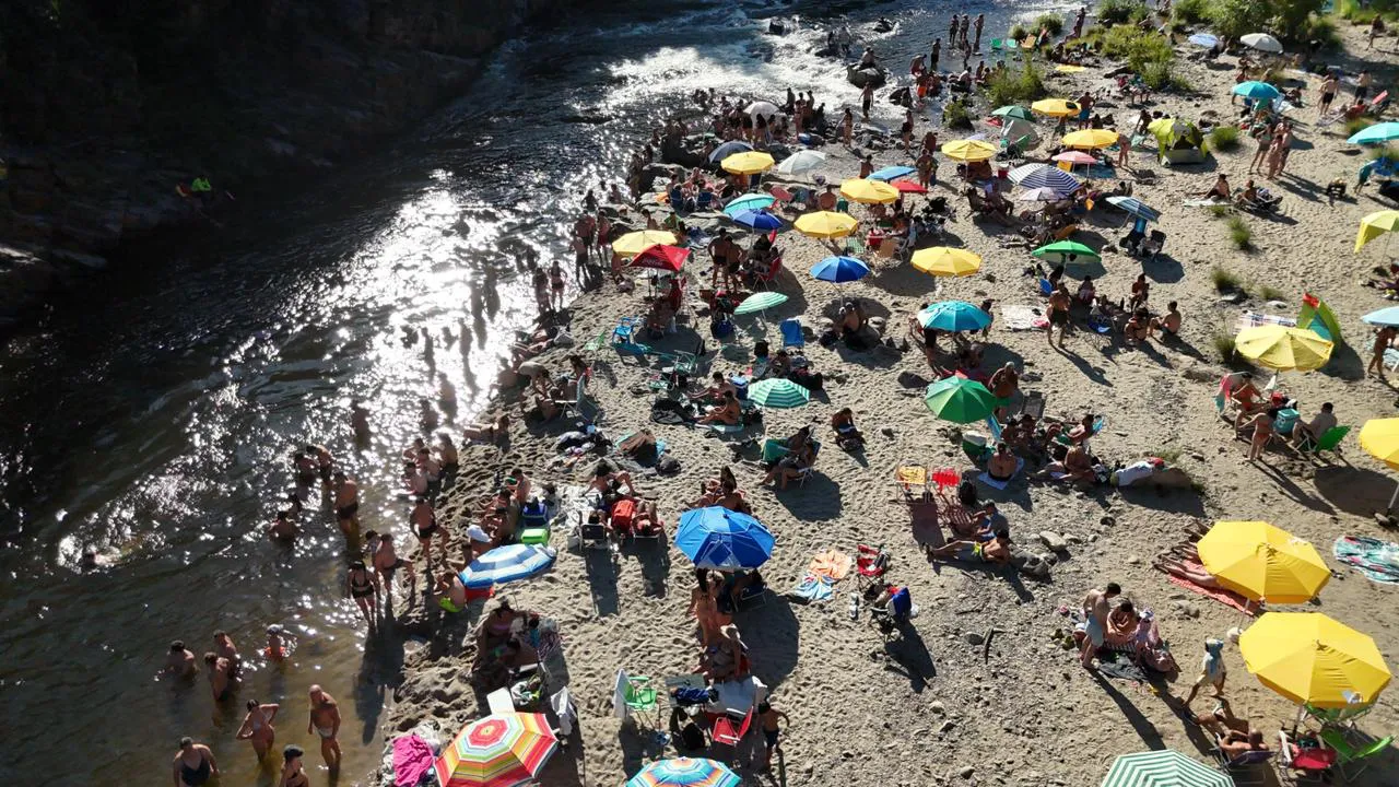 aff928ad-88de-4dcd-8e4b-81d3b665b0f3