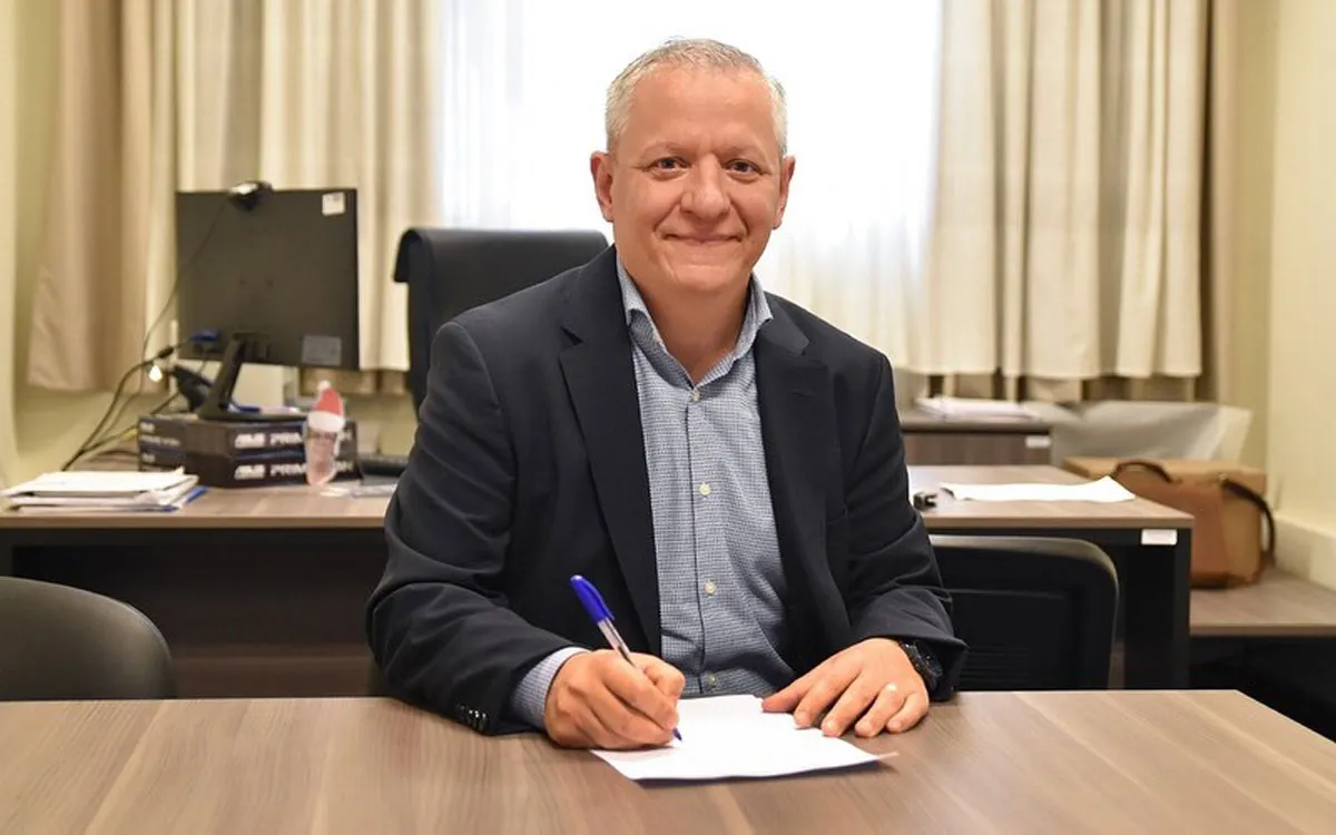 Luis-Negretti---Rector-Luis-Negretti