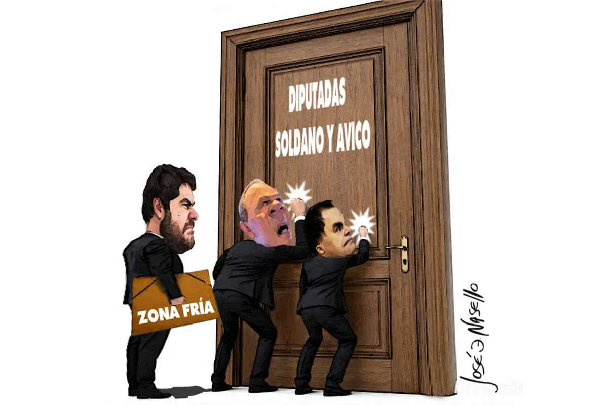 ilustra-de-rivas-suarez-y-frangie-golpean-peurtas-soldano-avico