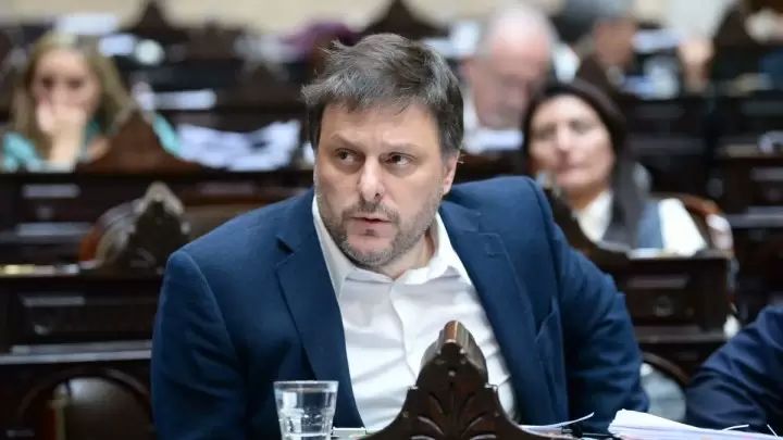 db917d09c73504e5f25d99d805a2d99e_M