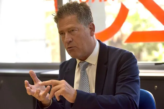 AGNCHSDE5FCLRPI3VUZQISNCAM