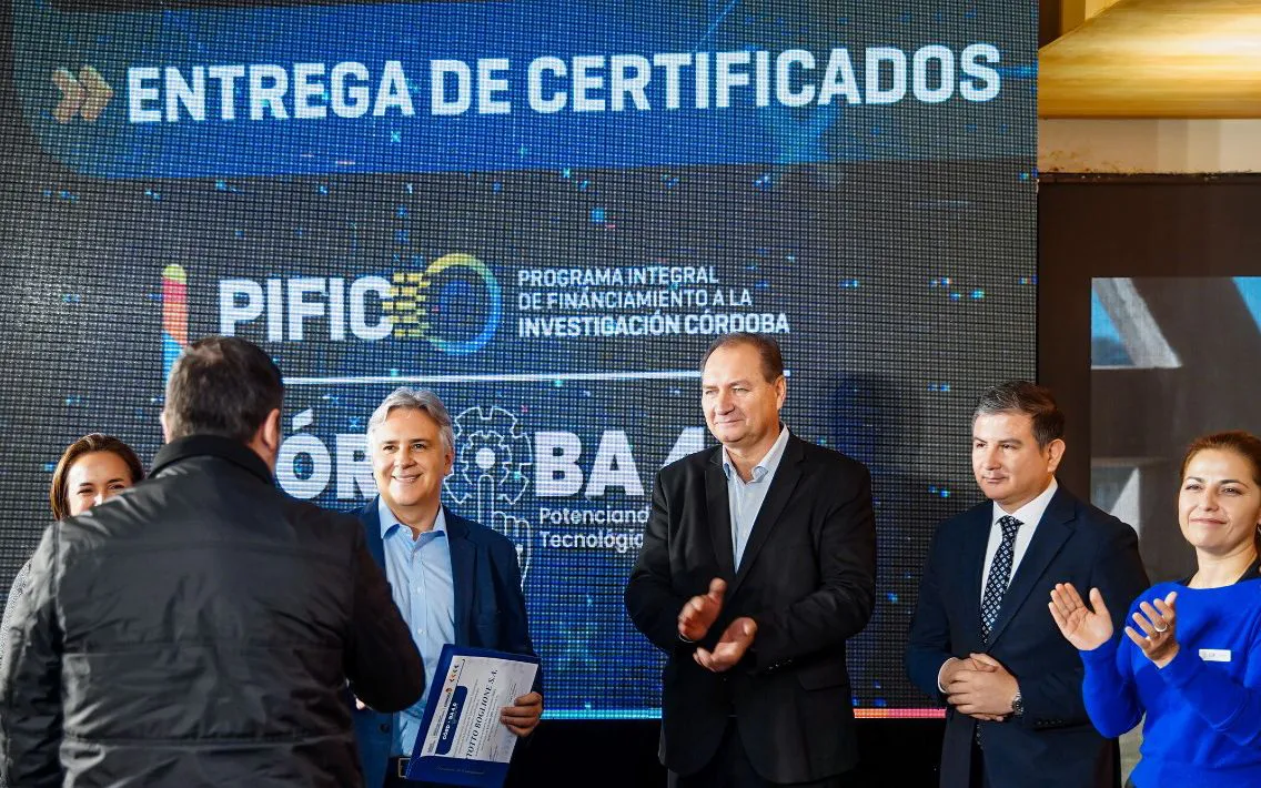 c752c9c8-a1e2-4b36-8bce-95b25d08e383 (2)