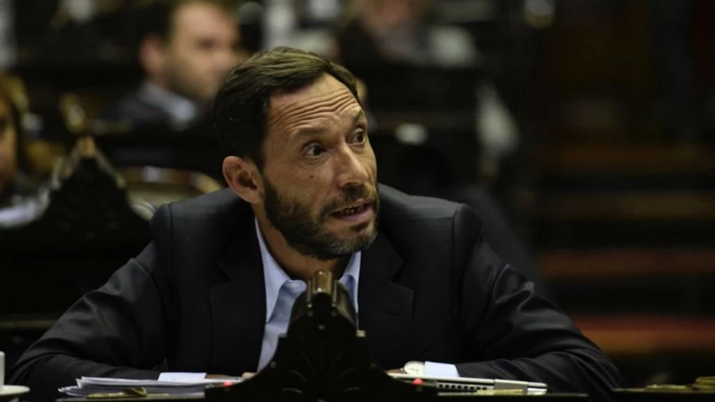 86af5b962222125c6de3f81e88e7d02d_M