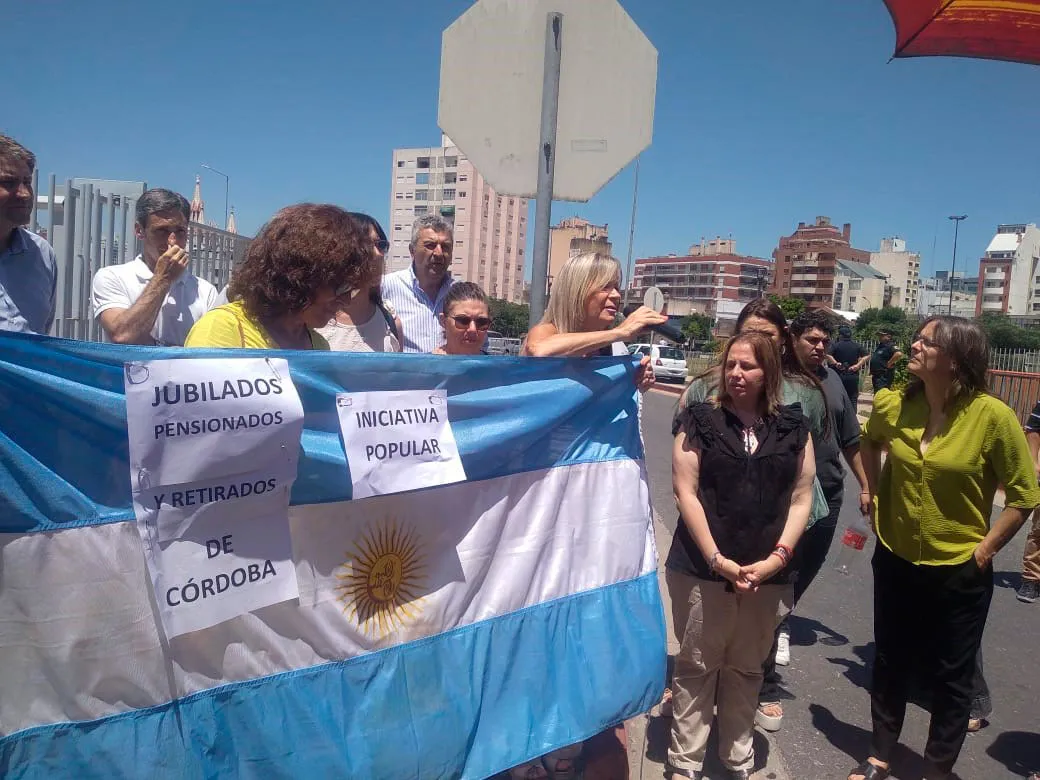 iniciativa-popular-(2)-(2)