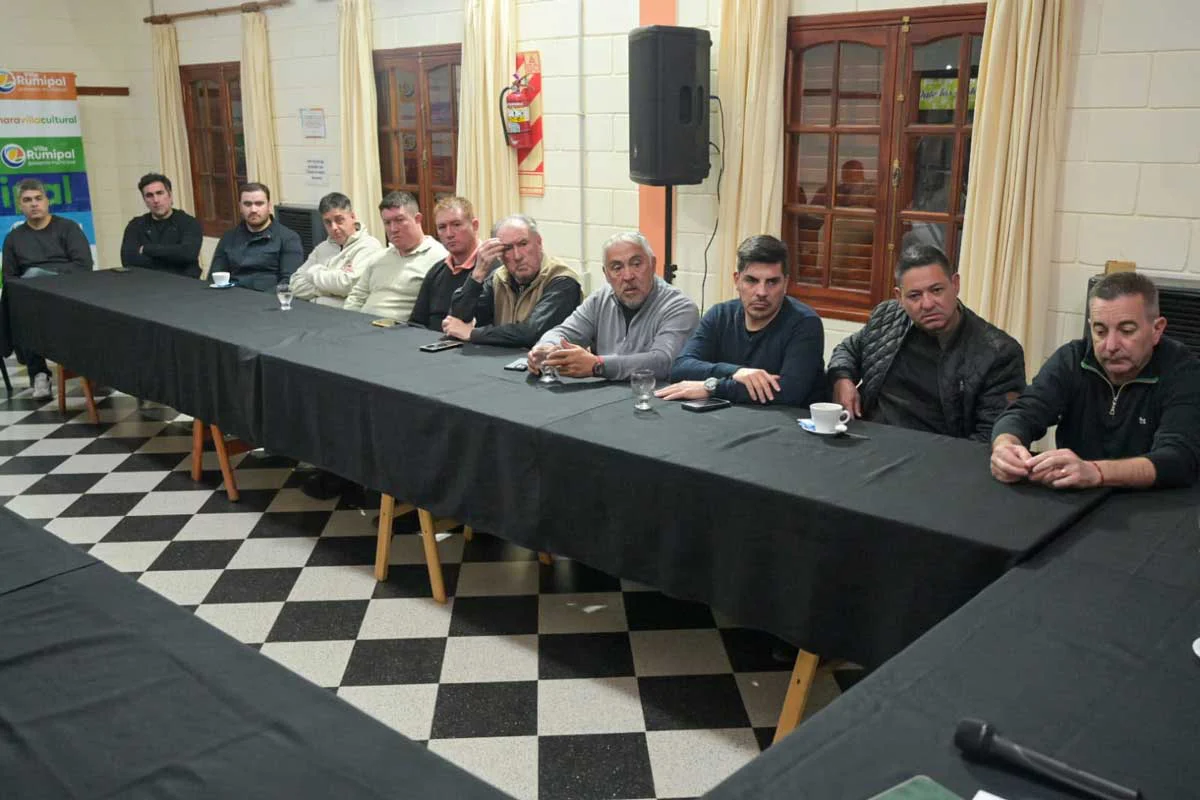 13-08-(1)-calamuchita