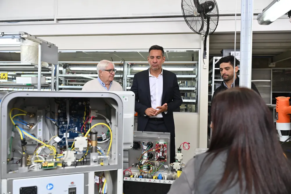 WhatsApp Image 2025-09-02 at 16.02.24 (1)