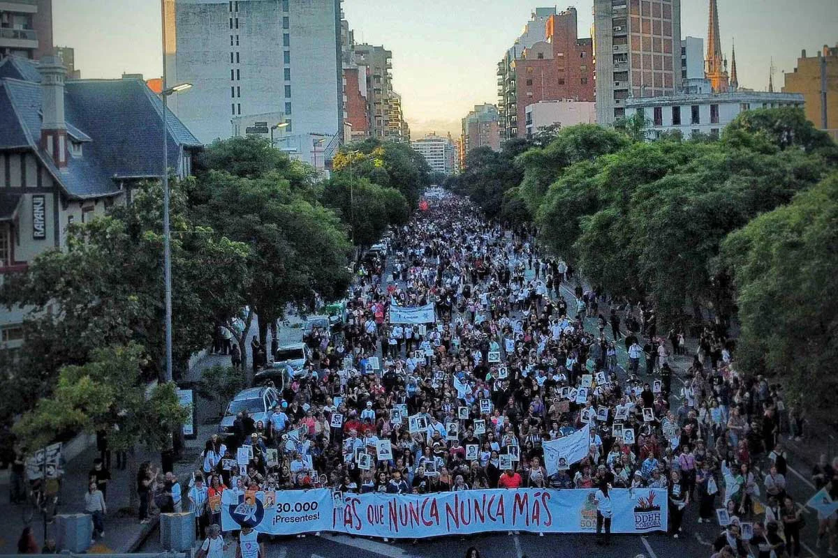 universidad-marcha-24-M