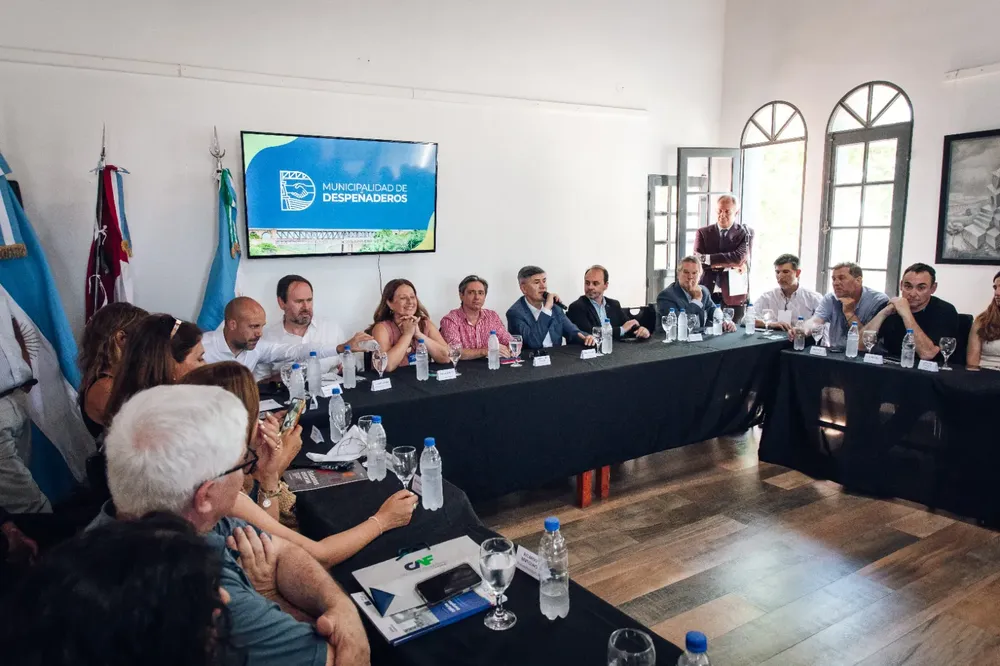 WhatsApp Image 2025-11-27 at 16.19.18 (1)