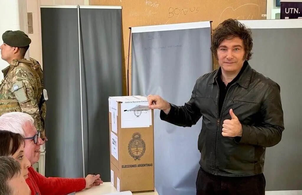 Elecciones-legislativas-2025-Voto-Milei