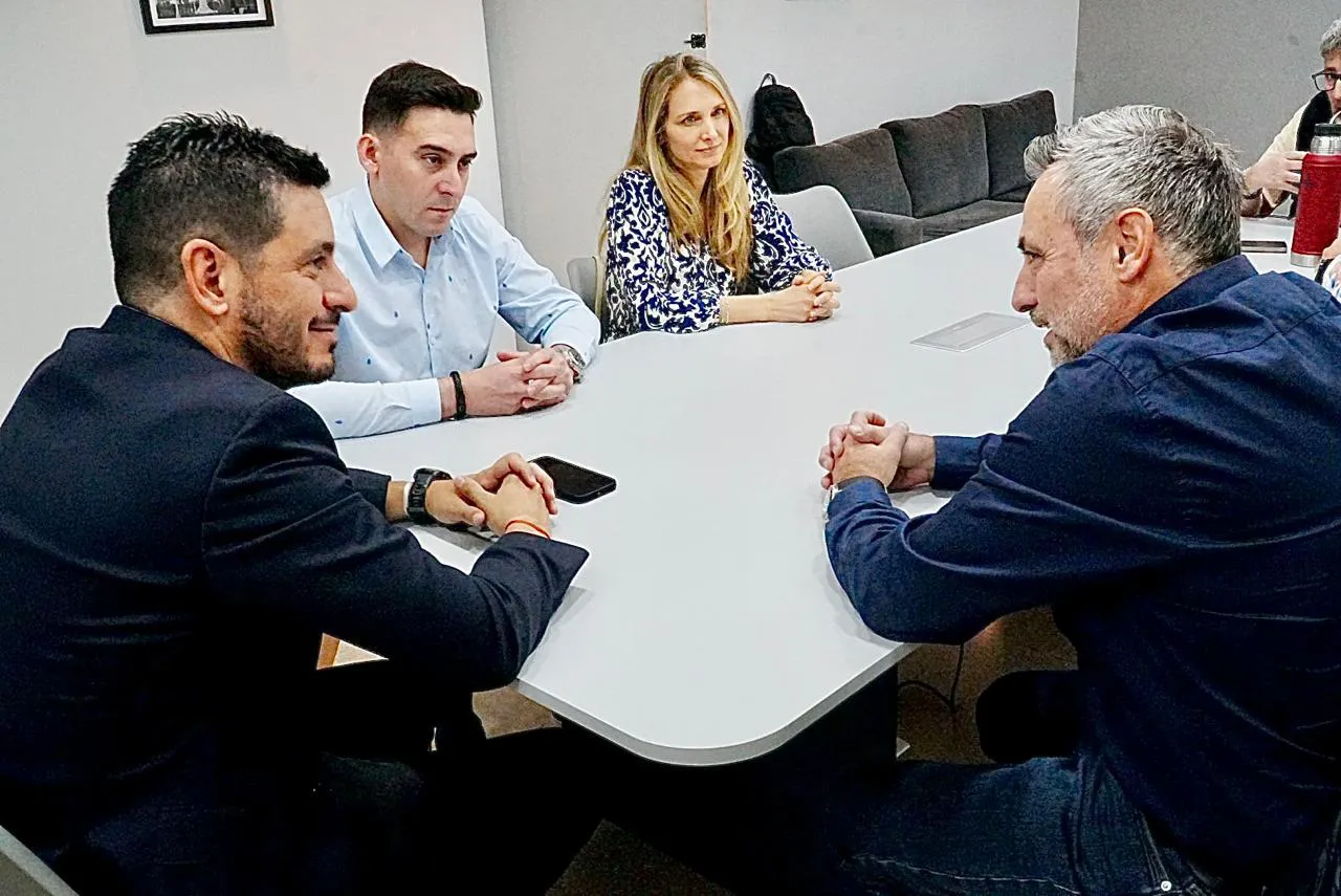 WhatsApp Image 2025-10-15 at 16.00.10