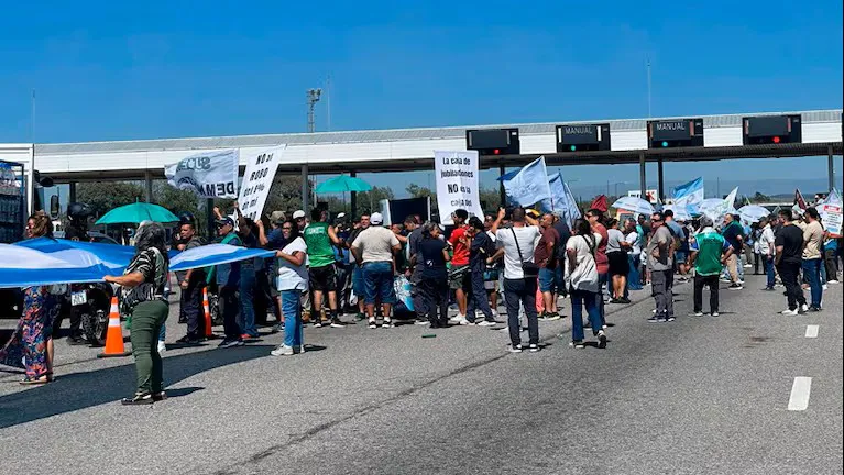 protesta-gremios-peaje-carlos-paz-KUQ44RWNRRBNJHPNSEW3F2JOHU