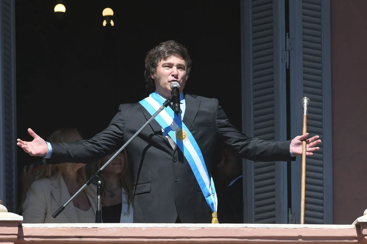 11-12-2023_el_presidente_javier_milei_salio