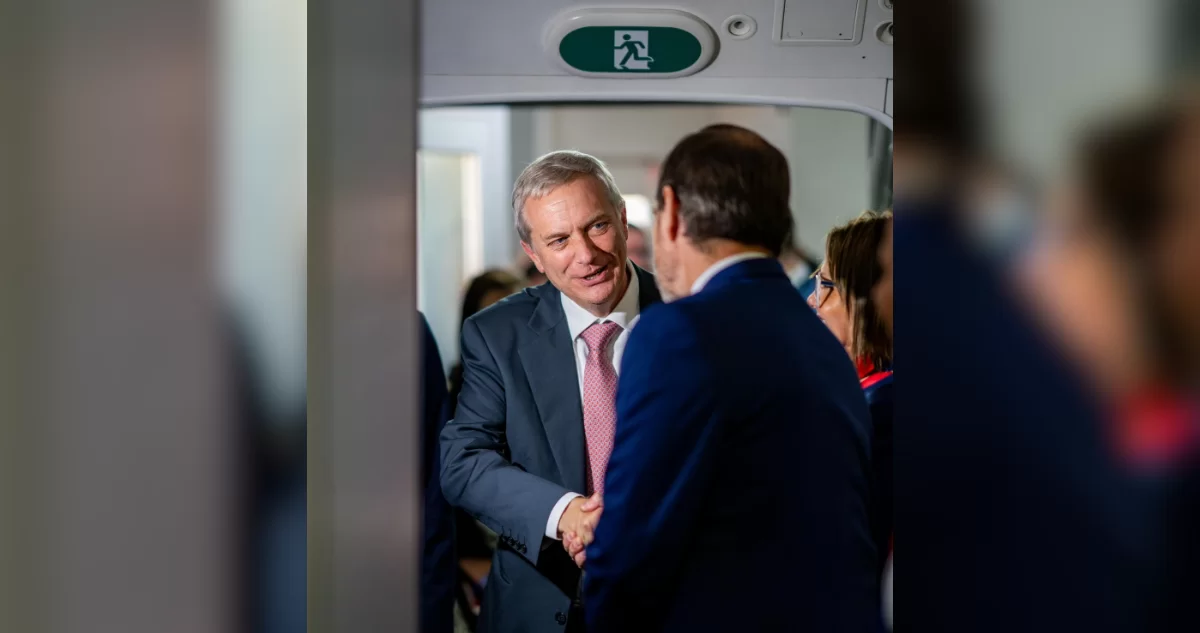 la-intensa-agenda-de-kast-en-argentina-cita-con-su-amigo-milei-empresarios-y-embajador-viera-gallo