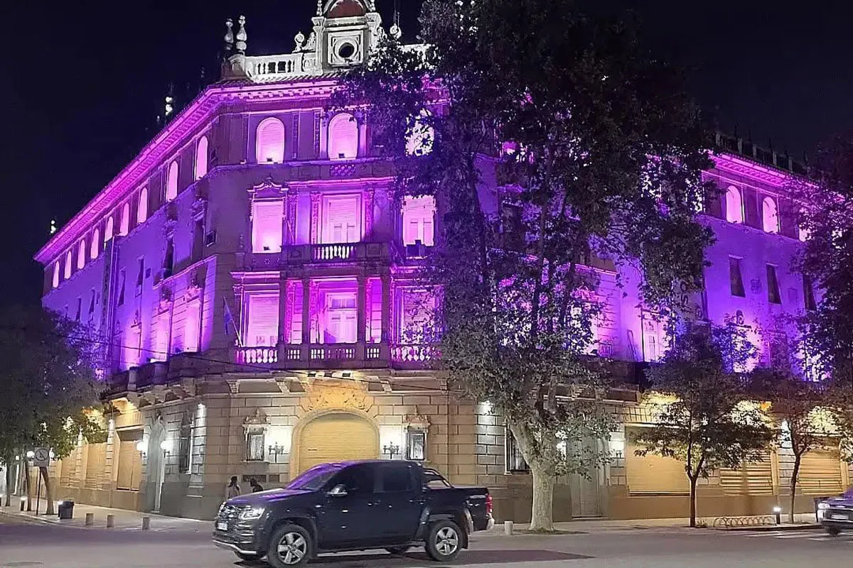 MUNI-DE-VM-DE-NOCHE