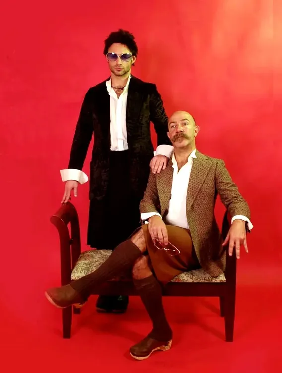 Foto-1---Los-Modernos